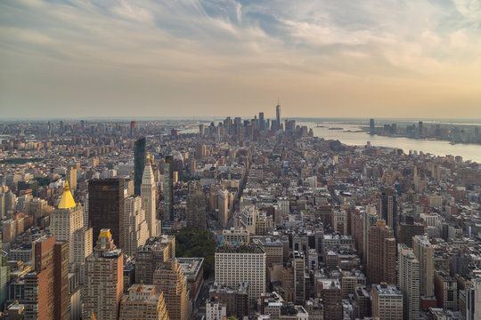 Aerial view of Manhattan skyline in the evening summer. © Tomasz Wozniak