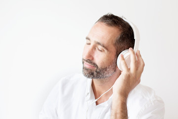 Fototapeta premium handsome bearded man with headphones