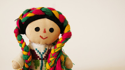 muñeca colores