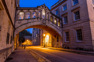 Bridge of sighs in Oxford in the evening, UK