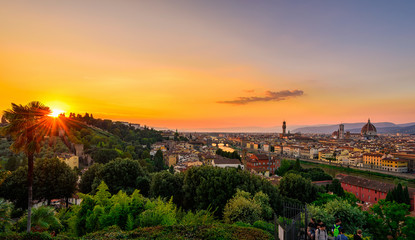 Fototapeta na wymiar Sunset view of Florence, Ponte Vecchio, Palazzo Vecchio and Florence Duomo, Italy
