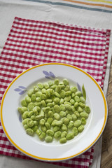fresh broad beans