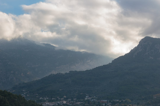 Mist mountains of Truman, Mallorca