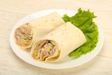 Tuna bread roll