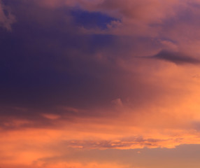 Naklejka na ściany i meble Evening of clouds, a sunset show