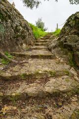 escalera de piedra en la montaña