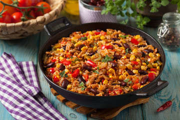 Mexican rice with minced meat and vegetables.