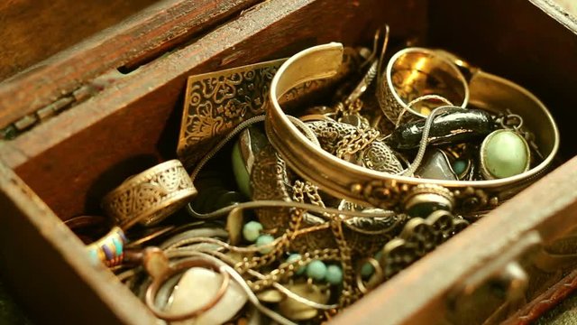 Searching in a Jewelry Box 