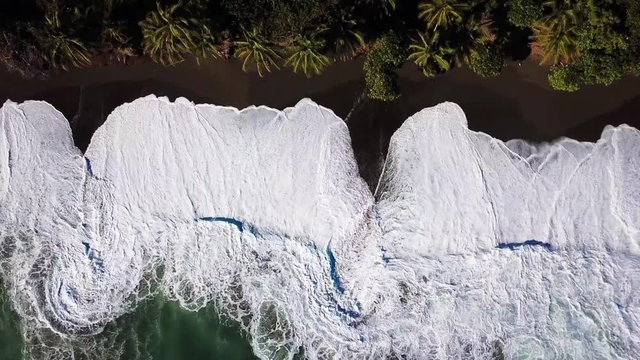 Video: Wellen Nationalpark Corcovado, Costa Rica
