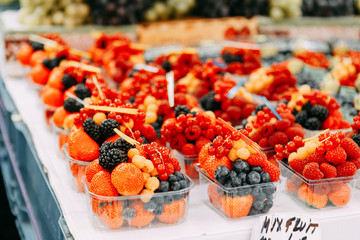  fruits on the street market