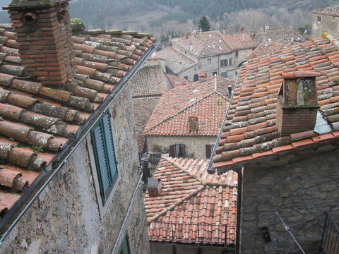 Comignoli e tetti rustici