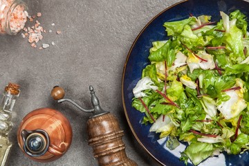 Fototapeta na wymiar Fresh green salad