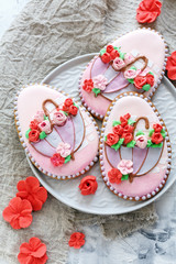 Easter egg cookies with floral decoration.