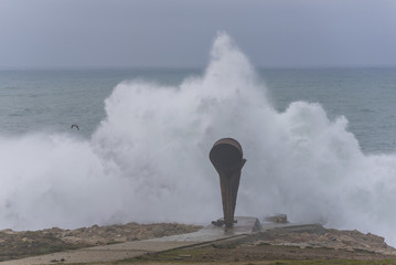 Temporal en la caracola de la torre (La Coruña, España).