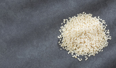 Seeds of organic sesame - Sesamum indicum