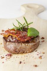 Gegrilltes Steak mit Rosmarin