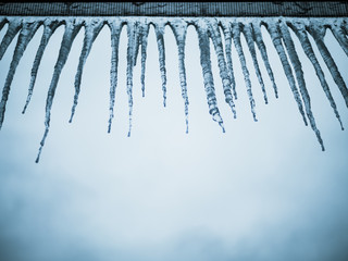 icecles outside close up shot