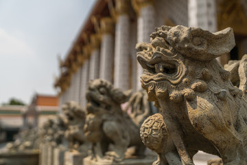 Fototapeta na wymiar lion statue in chinese temple