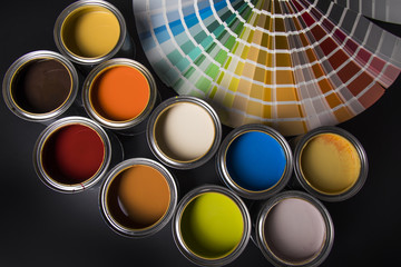 Colorful paint cans set - 197427642