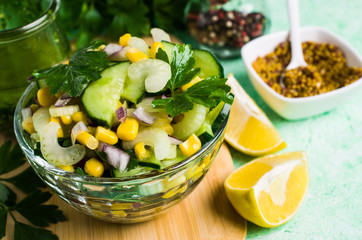Salad with raw vegetables
