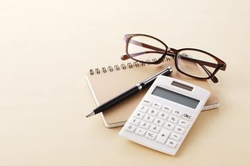 電卓　ビジネス　家計　Calculator business household image