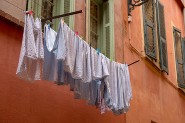 Dry clothes