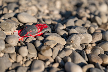Anti-seaborne toy car