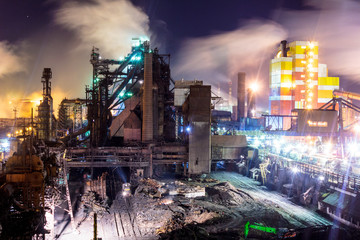  Night  panorama of an industrial city 