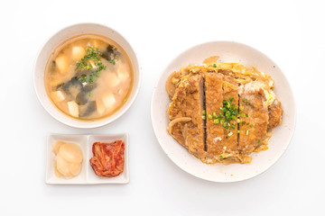 fried pork cutlet rice bowl (Katsudon)