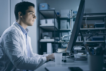 Engineering student working in the lab