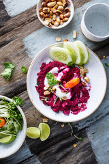 Houmous de Betterave et légumes dips
