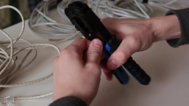 man crimp of cabling wires