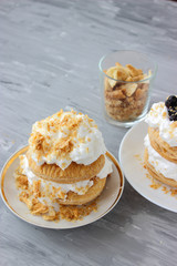 Dessert of puff pastry