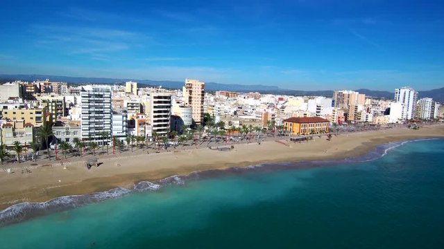 Drone en Vinaroz / Vinaros. Localidad costera de Castellon en la Comunidad Valenciana (España) junto al mar mediterraneo. Video aereo con Dron