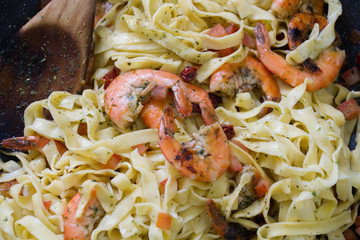 tagliatelles aux crevettes