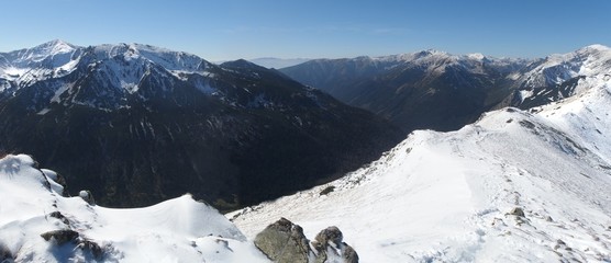 Tatry Wysokie, Polska - panorama  z czerwonego szlaku, okolice Kasprowego Wierchu © Iwona