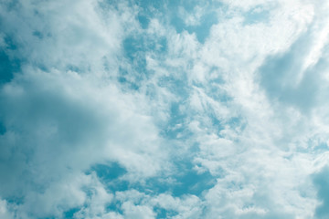 Obraz premium Blue sky with white clouds 