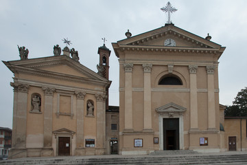Fototapeta na wymiar Chiesa cattolica a Zevio, Italia