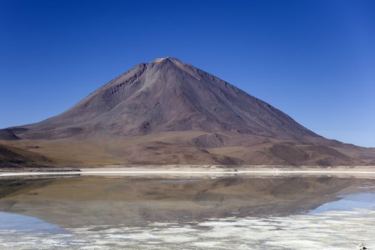 Laguna Verde lake and Licancabur volcano in Bolivia