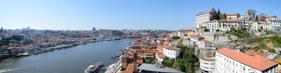 Fototapeta na wymiar Beautiful River Douro in the city of Porto in Portugal. The city of Porto was chosen as the best tourist destination in Europe. This is a panoramic image.