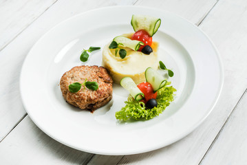 mashed potato with cutlet