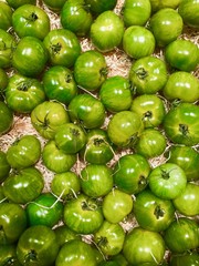 green tomatos