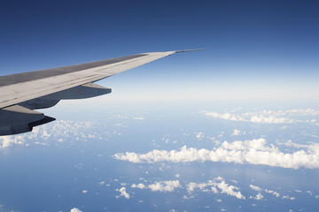 飛行機から見た空