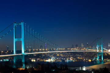 Fototapeta na wymiar Istanbul Bosphorus Bridge at night