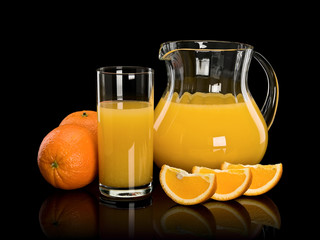 Oranges, juice in glassware