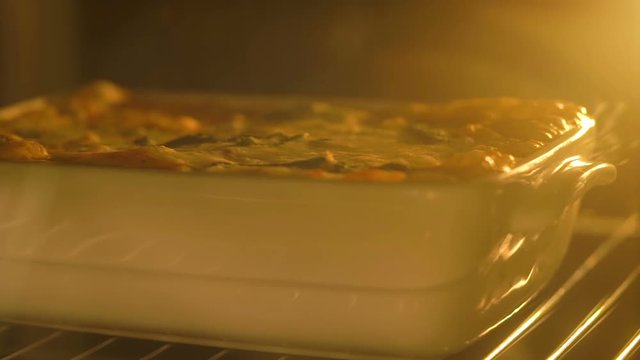 Cooking lasagna in the oven
