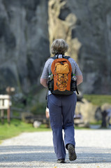 wanderer in landschaft