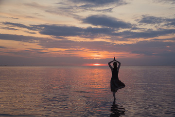 Yoga im Wasser