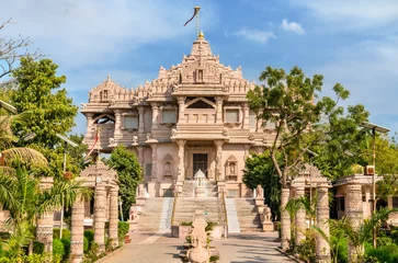 Rolgordijnen Borij Derasar, een Jain-tempel in Gandhinagar - Gujarat, India © Leonid Andronov