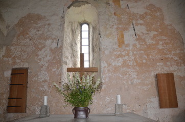Fototapeta na wymiar Altare i Källa kyrka